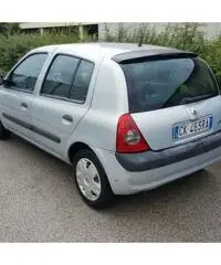 Renault Clio 1200cc 44kw clima servosterzo 2003 Renault Clio 1200cc 44kw clima servosterzo 2003