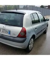 Renault Clio 1200cc 44kw clima servosterzo 2003 Renault Clio 1200cc 44kw clima servosterzo 2003