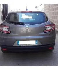 Renault Mégane 1.5 DCI 110cv EDC Attractive Navy Renault Mégane 1.5 DCI 110cv EDC Attractive Navy
