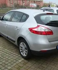 Renault Mégane 1.5 DCI 110cv EDC Attractive Renault Mégane 1.5 DCI 110cv EDC Attractive
