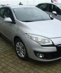 Renault Mégane 1.5 DCI 110cv EDC Attractive Renault Mégane 1.5 DCI 110cv EDC Attractive