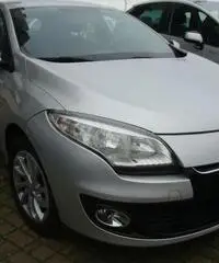 Renault Mégane 1.5 DCI 110cv EDC Attractive Renault Mégane 1.5 DCI 110cv EDC Attractive