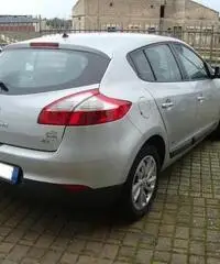 Renault Mégane 1.5 DCI 110cv EDC Attractive Renault Mégane 1.5 DCI 110cv EDC Attractive