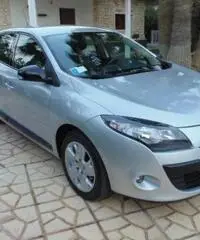 RENAULT Megane Mégane 1.5 dCi 90CV Attractive RENAULT Megane Mégane 1.5 dCi 90CV Attractive