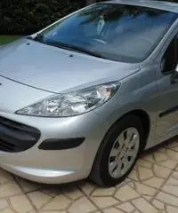 PEUGEOT 207 1.4 HDi 70CV 5p. X Line PEUGEOT 207 1.4 HDi 70CV 5p. X Line