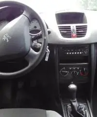 PEUGEOT 207 1.4 HDi 70CV 5p. X Line PEUGEOT 207 1.4 HDi 70CV 5p. X Line