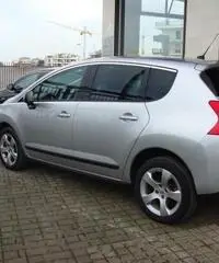 Peugeot 3008 3008 1.6 HDI 115 CV Active Peugeot 3008 3008 1.6 HDI 115 CV Active