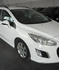 PEUGEOT 308 1.6 8V e-HDi 112CV Stop&Start SW Business