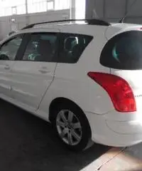 PEUGEOT 308 1.6 8V e-HDi 112CV Stop&Start SW Business