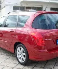 Peugeot 308 SW 1.6 e-HDi 112CV S&S Business Navy Peugeot 308 SW 1.6 e-HDi 112CV S&S Business Navy