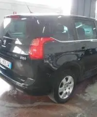 PEUGEOT 5008 1.6 HDi 112CV Business - Leggi Descrizione -