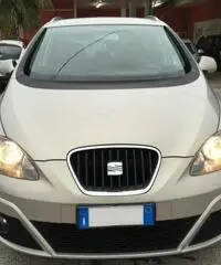 Seat Altea XL 1.6 TDI DSG Style 105 CV CR DPF Seat Altea XL 1.6 TDI DSG Style 105 CV CR DPF