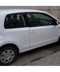 SEAT Mii 2012 neopatentati Full optional Navigatore sensori SEAT Mii 2012 neopatentati Full optional Navigatore sensori