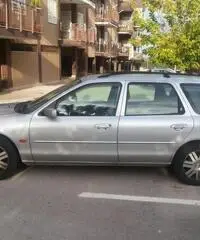 VENDO FORD MONDEO SW GHIA DIESEL 3° SERIE VENDO FORD MONDEO SW GHIA DIESEL 3° SERIE