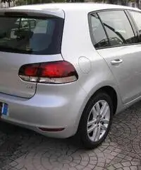 Volkswagen Golf 1.6 TDI DPF 5P. Highline Volkswagen Golf 1.6 TDI DPF 5P. Highline