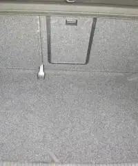 Volkswagen Golf 1.6 TDI DPF 5P. Highline Volkswagen Golf 1.6 TDI DPF 5P. Highline