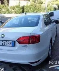 VOLKSWAGEN Jetta 1.6 TDI