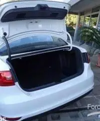 VOLKSWAGEN Jetta 1.6 TDI