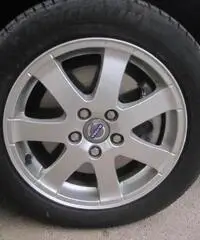 Volvo S40 2.0 D 136 CV Momentum Volvo S40 2.0 D 136 CV Momentum