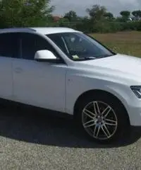 Audi Q5 2.0 TDI 170 CV quattro Audi Q5 2.0 TDI 170 CV quattro