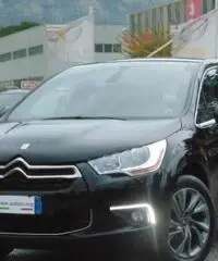 DS DS4 1.6 e-HDi CMP6 So Chic 112CV DS DS4 1.6 e-HDi CMP6 So Chic 112CV
