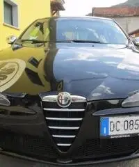 ALFA ROMEO 147 1.9 JTD (120) 5 porte Distinctive-TETTO APRIBILE- ALFA ROMEO 147 1.9 JTD (120) 5 porte Distinctive-TETTO APRIBILE-