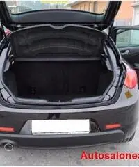 ALFA ROMEO Giulietta 1.6 JTDm-2 105 CV Distinctive EURO 5 DPF ALFA ROMEO Giulietta 1.6 JTDm-2 105 CV Distinctive EURO 5 DPF