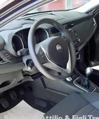 ALFA ROMEO Giulietta 1.6 JTDm  120 CV Super ALFA ROMEO Giulietta 1.6 JTDm  120 CV Super