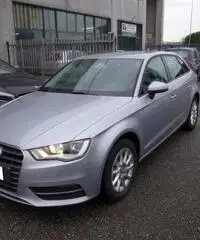 AUDI A3 SPB 1.6 TDI clean diesel S tronic Business AUDI A3 SPB 1.6 TDI clean diesel S tronic Business
