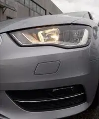AUDI A3 SPB 1.6 TDI clean diesel S tronic Business AUDI A3 SPB 1.6 TDI clean diesel S tronic Business