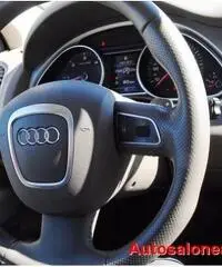 AUDI Q7 3.0 V6 TDI quattro tiptronic Advanced 7 POSTI AUDI Q7 3.0 V6 TDI quattro tiptronic Advanced 7 POSTI