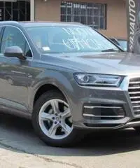 AUDI Q7 3.0 V6 TDI CLEAN D. QUAT. TIP. 218CV EU6 MY '17 AUDI Q7 3.0 V6 TDI CLEAN D. QUAT. TIP. 218CV EU6 MY '17
