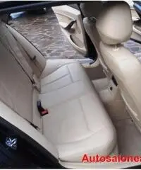 BMW 320 d  LUXURY LINE EURO 5 DPF BMW 320 d  LUXURY LINE EURO 5 DPF