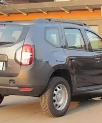 DACIA Duster 1.5 dCi AMBIANCE FAMILY 90CV 4x2 EURO 6 MY2016 DACIA Duster 1.5 dCi AMBIANCE FAMILY 90CV 4x2 EURO 6 MY2016