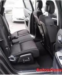 FIAT Freemont 2.0 Multijet 170 CV Urban 7 POSTI FIAT Freemont 2.0 Multijet 170 CV Urban 7 POSTI