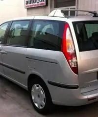 FIAT Ulysse 2.0 MJT 120 CV Dynamic 7 POSTI FIAT Ulysse 2.0 MJT 120 CV Dynamic 7 POSTI