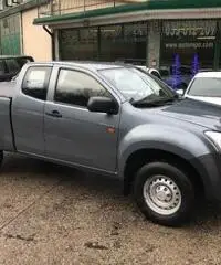 ISUZU D-Max 2.5 Single Cab Satellite 4WD ISUZU D-Max 2.5 Single Cab Satellite 4WD