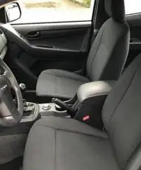 ISUZU D-Max 2.5 Single Cab Satellite 4WD ISUZU D-Max 2.5 Single Cab Satellite 4WD