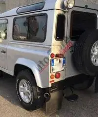 LAND ROVER Defender 90 2.5 Td5 Station Wagon S LAND ROVER Defender 90 2.5 Td5 Station Wagon S