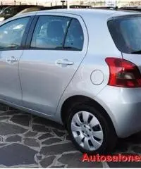 TOYOTA Yaris 1.4 D-4D 5 porte EURO 4 TOYOTA Yaris 1.4 D-4D 5 porte EURO 4