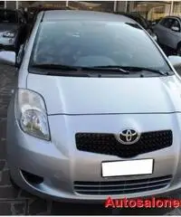 TOYOTA Yaris 1.4 D-4D 5 porte EURO 4 TOYOTA Yaris 1.4 D-4D 5 porte EURO 4