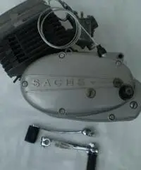 Vendo motore Sachs 5 marce 50 c.c. Vendo motore Sachs 5 marce 50 c.c.
