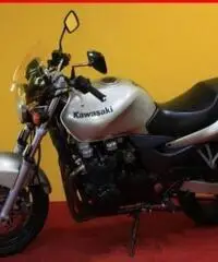 KAWASAKI ZR-7 grigio - 26660 KAWASAKI ZR-7 grigio - 26660