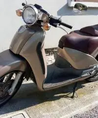 Aprilia scarabeo 150