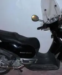 APRILIA Scarabeo tipo veicolo Scooter cc 250