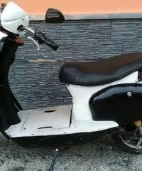 scooter elettrico grigio satinato ultimo modello digitale no assicuraz scooter elettrico grigio satinato ultimo modello digitale no assicuraz