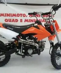 Pitbike 125cc 4 tempi ruote 12/14 con 3 marcie CASCO in omaggio Pitbike 125cc 4 tempi ruote 12/14 con 3 marcie CASCO in omaggio