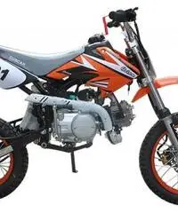 Pitbike 125cc 4 tempi ruote 12/14 con 3 marcie CASCO in omaggio Pitbike 125cc 4 tempi ruote 12/14 con 3 marcie CASCO in omaggio