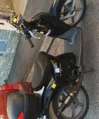 Aprilia Scarabeo 50 nero - 2008 Aprilia Scarabeo 50 nero - 2008