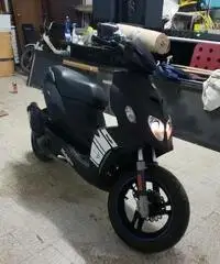 Scooter Malaguti Phantom F 12 R 50 cc Scooter Malaguti Phantom F 12 R 50 cc